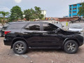 toyota-fortuner-2018-small-7