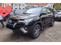 toyota-fortuner-2018-small-3