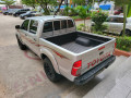 toyota-hilux-pick-up-small-3