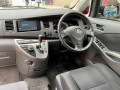 toyota-isis-2010-small-1