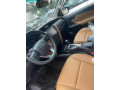 toyota-fortuner-2022-small-2