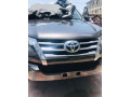 toyota-fortuner-2018-small-0