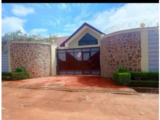 Villa mise en vente au plateau golf Commune de Lubumbashi