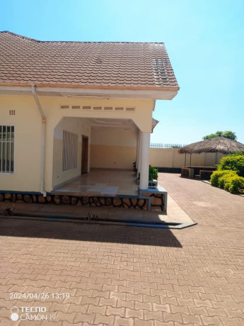 maison-a-vendre-au-golf-faustin-sonko-2-big-1