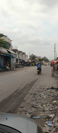 vente-parcelle-sur-macadam-dans-la-commune-de-kinshasa-big-0